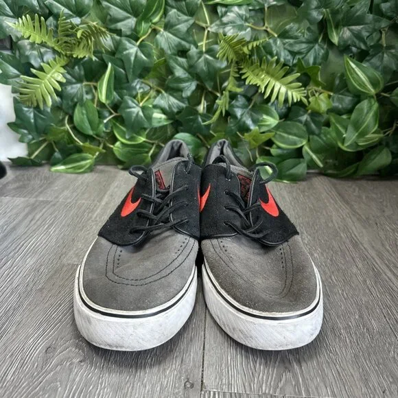 Nike Zoom Stefan Janoski Men's Size 11 Black Gray Skateboarding Shoes 333824-062